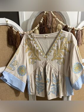Boho Embroidered V-Neck Peasant Blouse in Cream and Light Blue